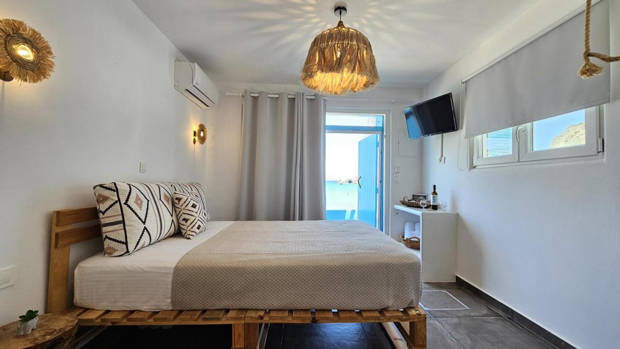 Blu Intenso Boathouse Firopotamos Ngoại thất bức ảnh