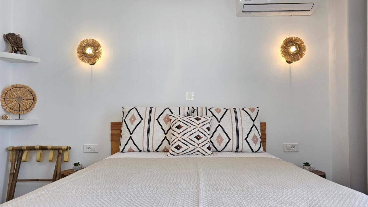 Blu Intenso Boathouse Firopotamos Ngoại thất bức ảnh