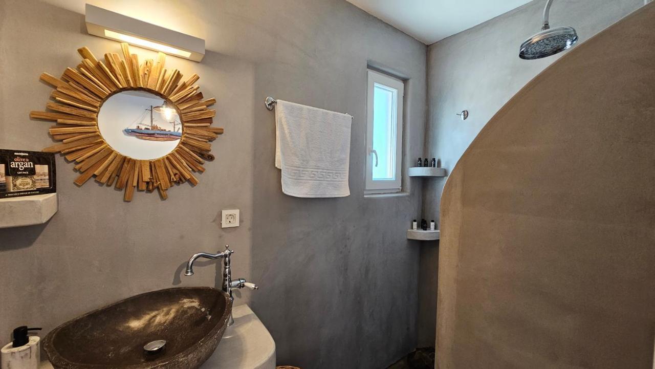 Blu Intenso Boathouse Firopotamos Ngoại thất bức ảnh