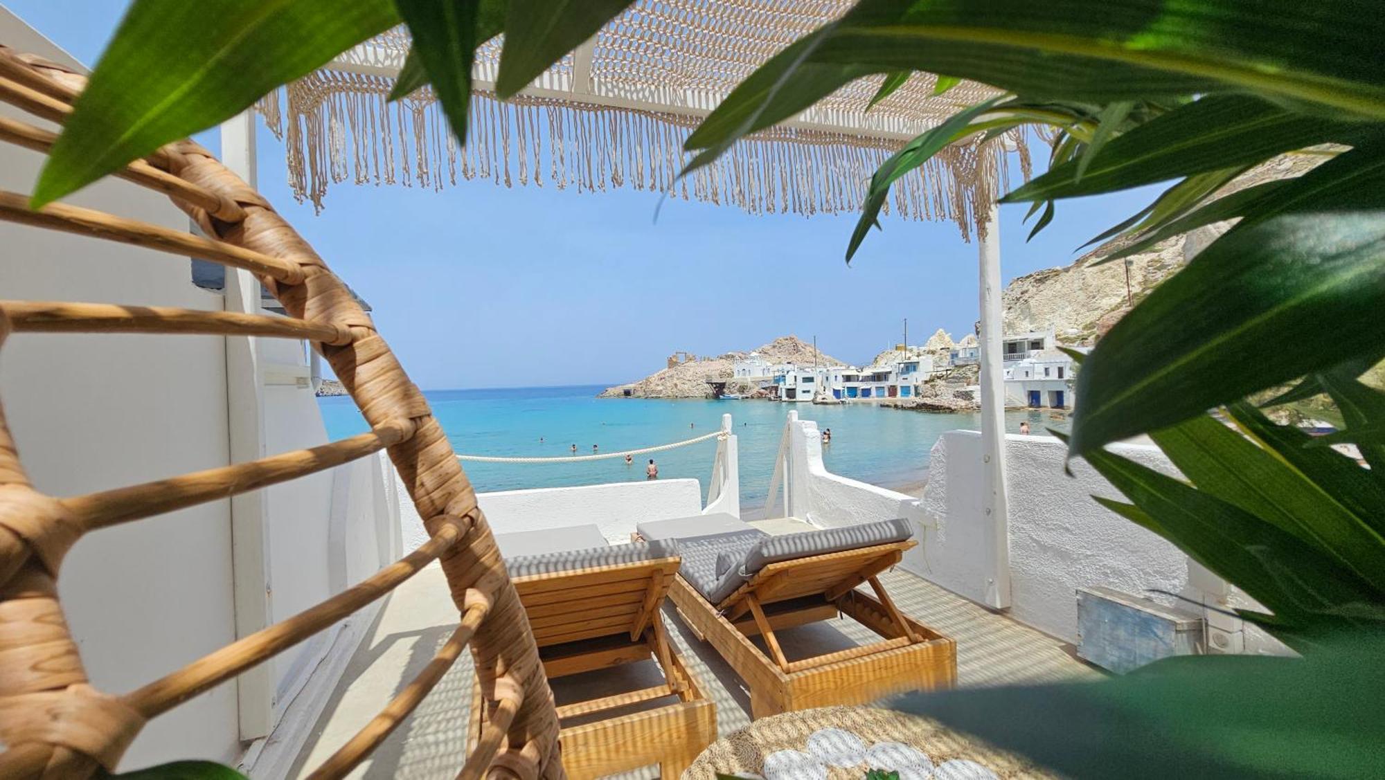 Blu Intenso Boathouse Firopotamos Ngoại thất bức ảnh